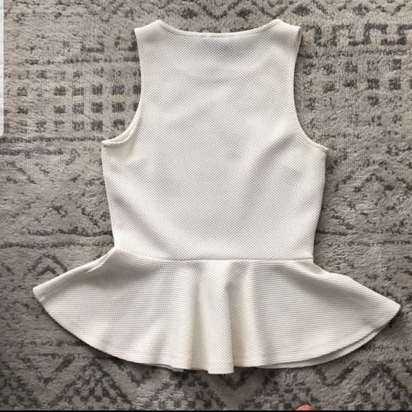 H&M peplum top - Picture 2 of 4